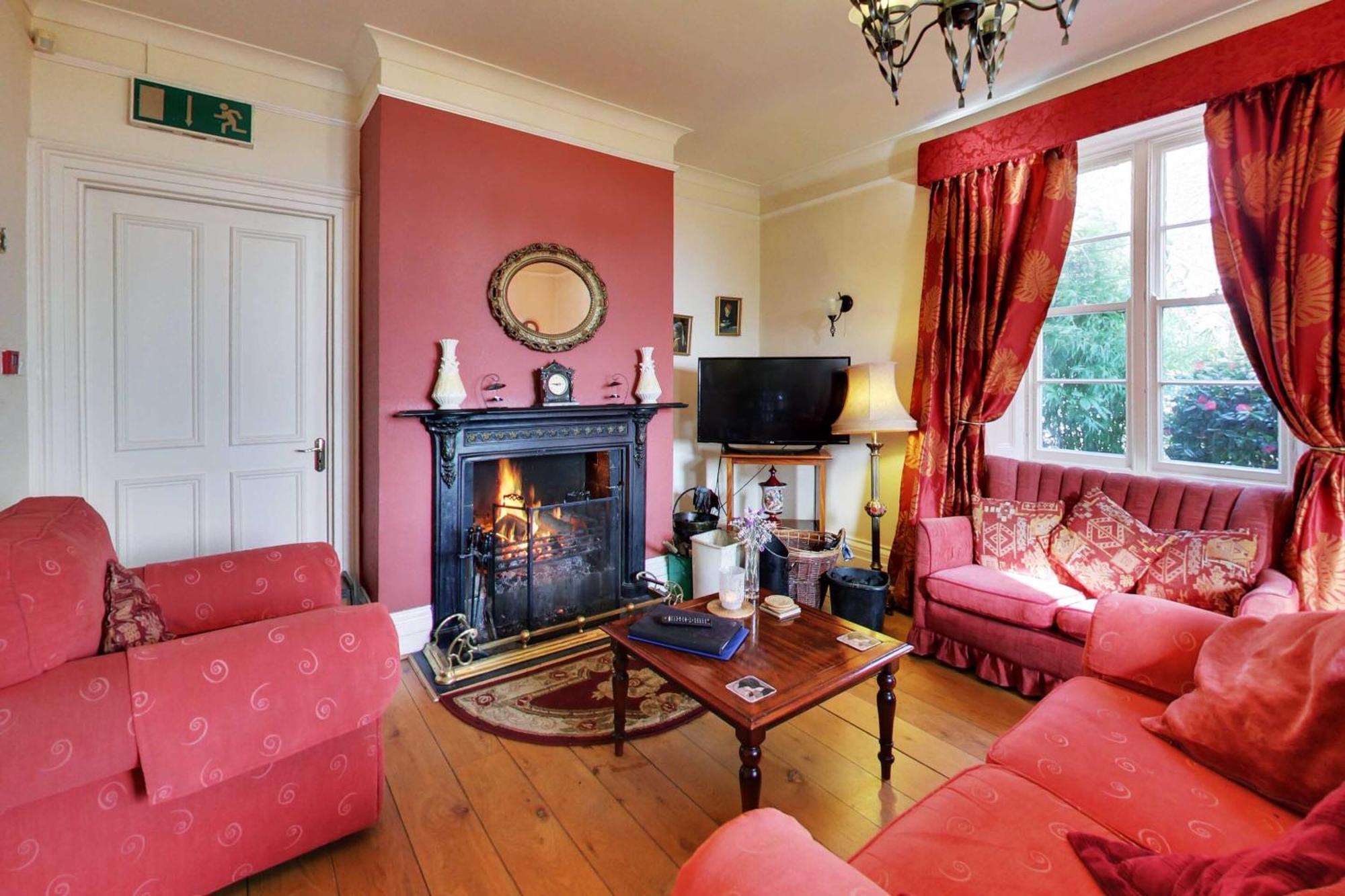 Robin Hill House Heritage Bed & Breakfast 4*