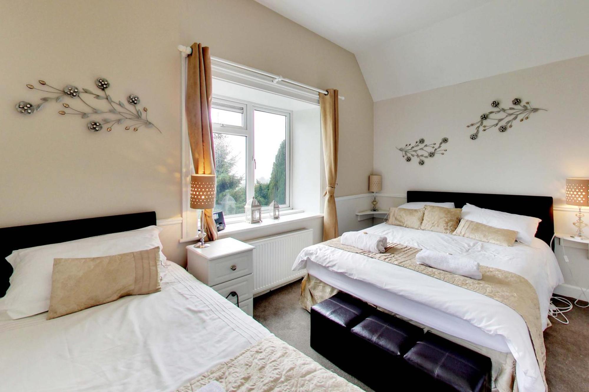 Robin Hill House Heritage 4*